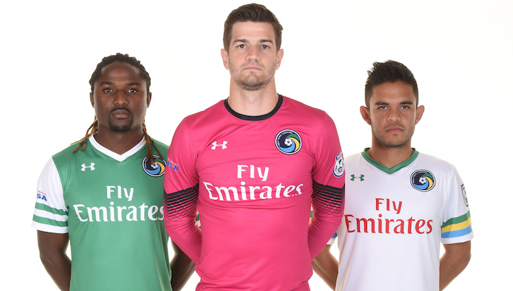 Verslagen Controle rit Cosmos and Under Armour Reveal Partnership Kits For 2016 Season | New York  Cosmos